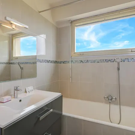 L'ermitage - Happy * Antibes